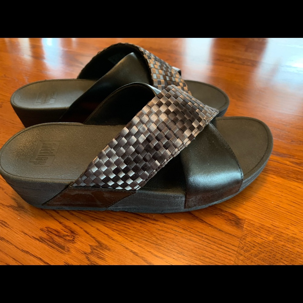 Fitflop black/black/silver crossover sandals. 2 inch platform. Size 7/EU 38.